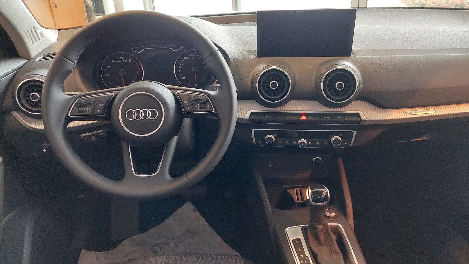 Fahrzeugabbildung Audi Q2 35 TFSI basis